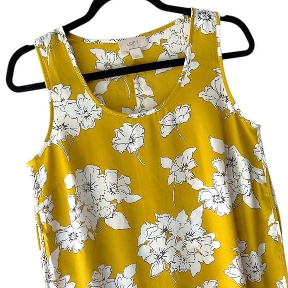 LOFT | NWOT SLEEVELESS FLORAL TANK STYLE TOP MUSTARD YELLOW WHITE | EXTRA SMALL - Picture 2 of 9